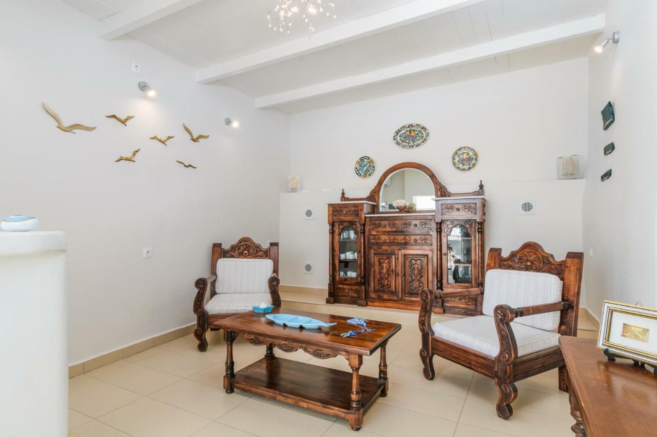 Georgia'S House & Apartment Adámas Extérieur photo
